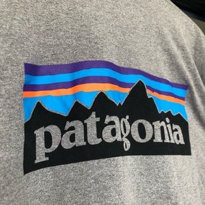 Long-Sleeved P-6 Logo Patagonia Shirt